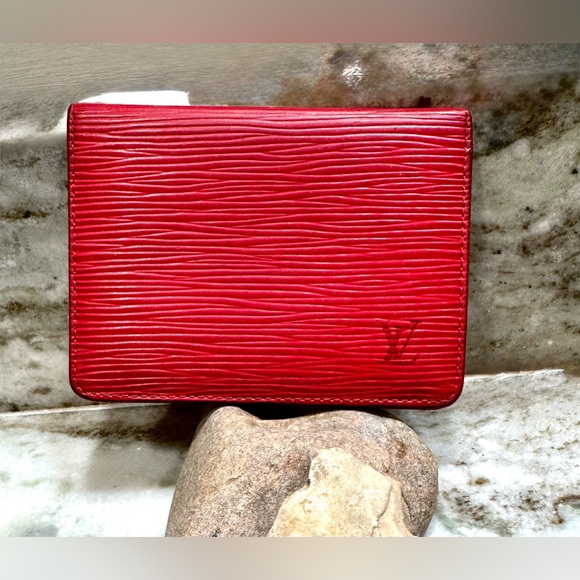 Louis Vuitton Red Epi ID Holder - Picture 1 of 13